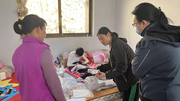 Beijing Changier Education Foundation visits children with rare diseases